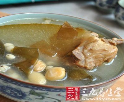 前列腺炎食疗：冬瓜海带薏米汤