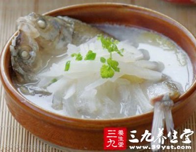 感冒咳嗽吃鮮魚蘿卜湯