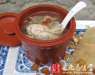 人参猪脑五味汤缓解失眠