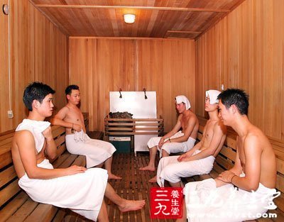 芬兰人养生最爱蒸桑拿