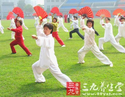 太极功夫扇 怎样学李德印第一套太极扇