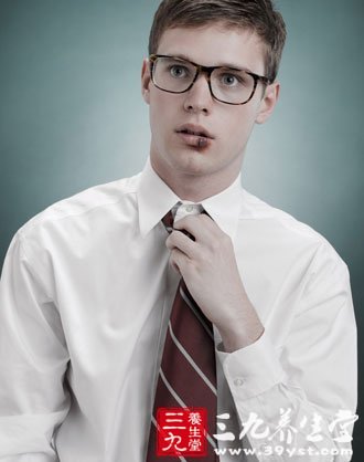 嘴唇上火起泡怎么办 两大招消灭秋火