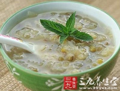 冰爽綠豆銀耳湯