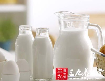 煮热的牛奶能喝吗