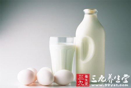 牛奶冷藏忌超6天 冰箱里食物能存放多久