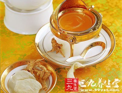 若咳嗽有痰、口水多或有水腫等狀態(tài)時，就應避免服用西洋參，否則就會加重病情