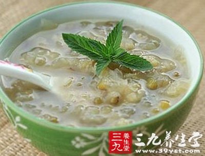 冰爽綠豆銀耳湯