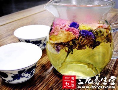 芍药花茶具有清热解暑、去斑功能