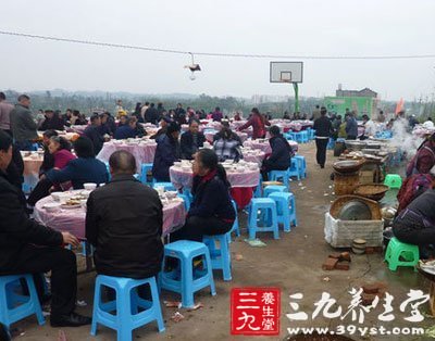 乡村旅游饮食小贴士 太饿时别去饭店