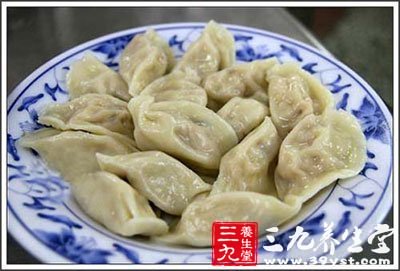 立冬不端饺子碗，冻掉耳朵没人管