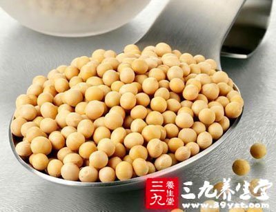 喝酒前吃生黄豆不容易醉