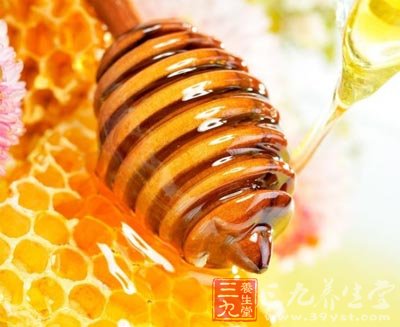 蜂蜜水什么时候喝好消除大餐后的积食
