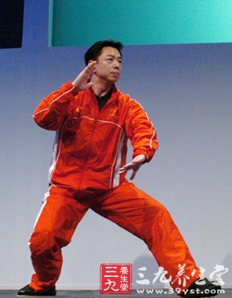 太极拳视频 杨式40太极拳王二平教练演示