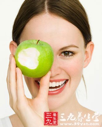 吃苹果防治贫血