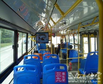 北京市实时公交受关注 安全乘坐公交车7条守则