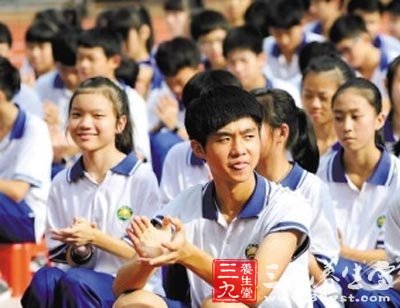 广东高中高考其随迁学校具有广东省中职学籍3年完整教材的异地子女自学图片