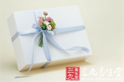 心理测试 男人<em>送</em>你的礼物<em>代表什么</em>-三九养生堂