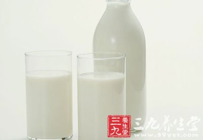 对大脑有益牛奶富含多种营养物质
