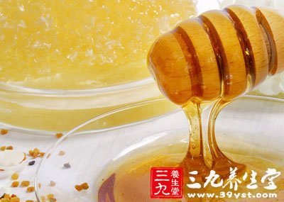 经常服用蜂蜜还可以增强人体的免疫功能