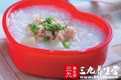 白粥和調(diào)味料一起煮開即可