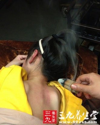 艾灸可以防病保健，强身益寿