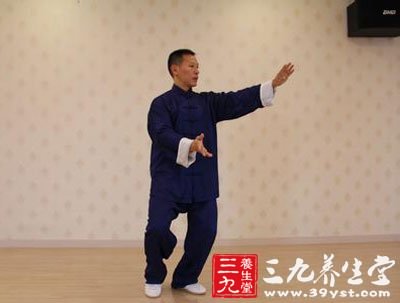 太极拳教程 太极拳中"运劲如抽丝"怎么练(2)