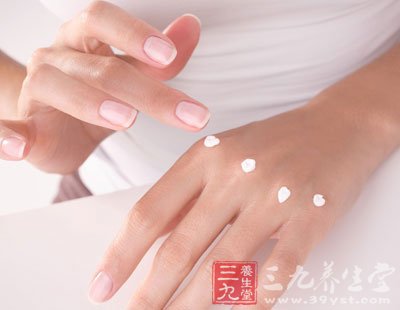 皮肤干燥粗糙怎么办