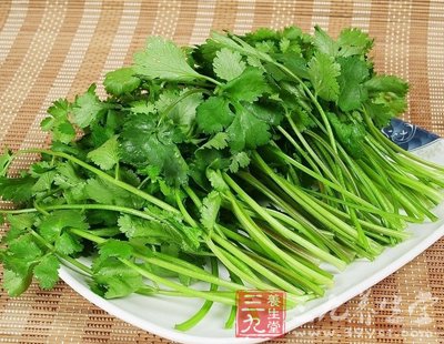 香菜預(yù)防骨質(zhì)疏松