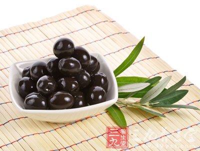 黑枣是由大枣泡制而成。补肾效果良好