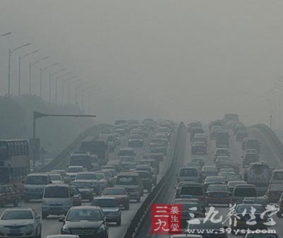 天津因霾限行闹乌龙 雾霾天气开车6个注意事项