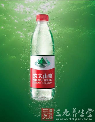农夫山泉与《京华时报》掐架&rdquo