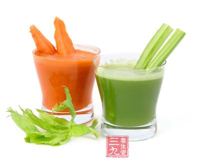 芹菜汁降压清热