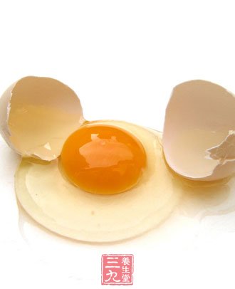 热量：因为甲状腺机能亢进，会使身体新陈代谢率提高，所以每天可增加所需的热量