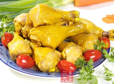 食用過多的肉類會(huì)造成體內(nèi)脂肪和蛋白質(zhì)等營養(yǎng)超標(biāo)