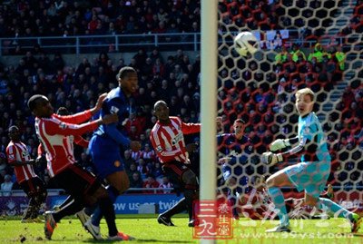 桑德兰vs曼联 揭秘冬季踢足球的益处(2)