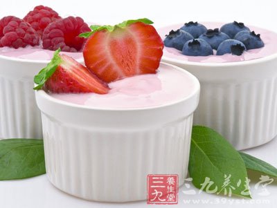 酸奶缓解酒后烦躁