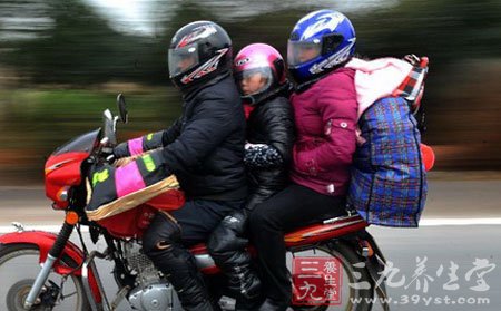 骑摩托返乡者免费加油 如何安全骑摩托车