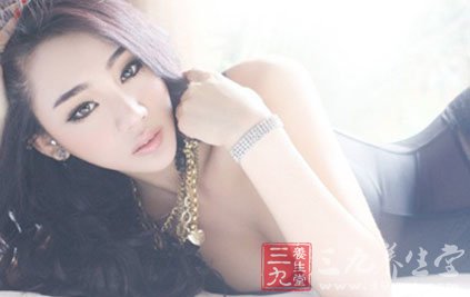 都在无时无刻不在赞美着别人的人能把每一天都过得快乐充实