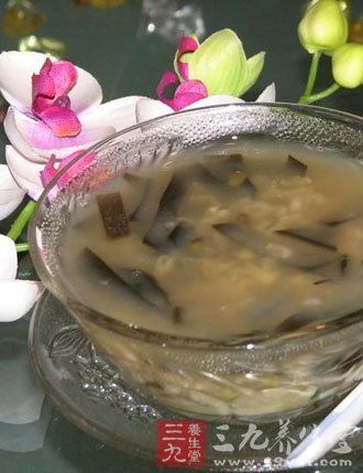 但自制祛痘面膜往往需要比较多时间，