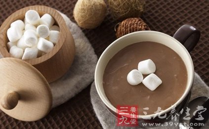 来杯冒热气的热可可