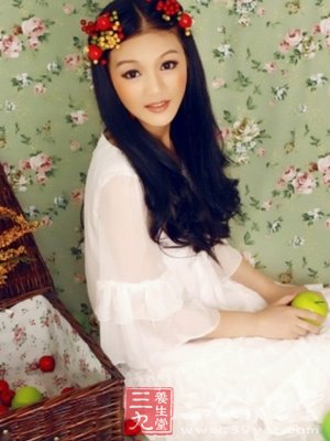 <em>睡觉</em>时<em>穿胸罩好还是不穿好</em>?_健康常识_胖人服