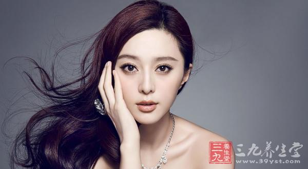 <em>头发</em>干枯毛躁<em>吃什么</em> 改善发质多吃3类食物-三