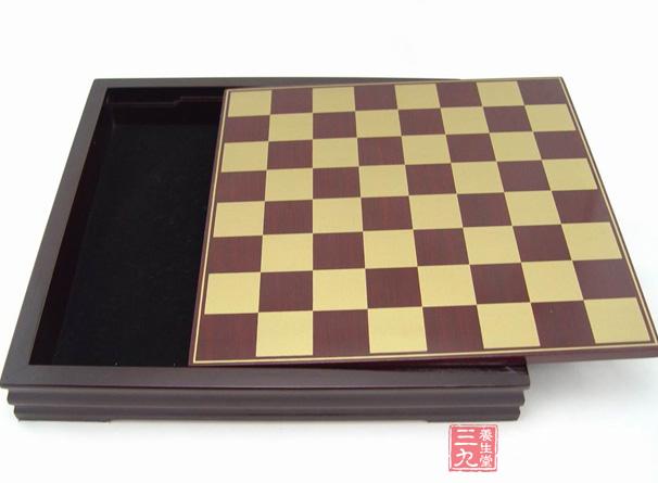 國際跳棋是由民族跳棋演變而來的