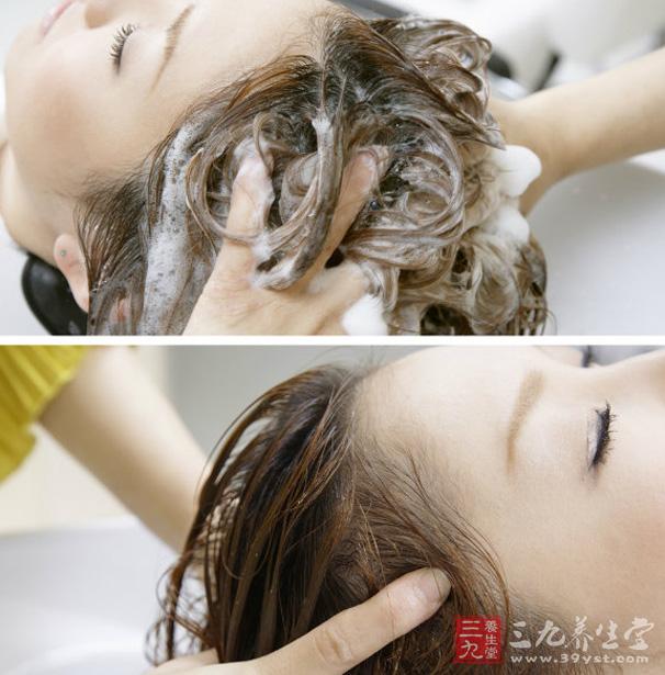 要选择适合自己的洗发香波,不要用脱脂性强或碱性洗发剂.