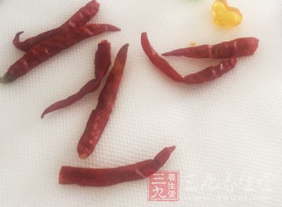 豆角，肉末，橄欖菜，紅辣椒，姜，蒜