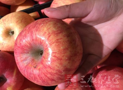 吃海鲜后过多久才能吃水果呢