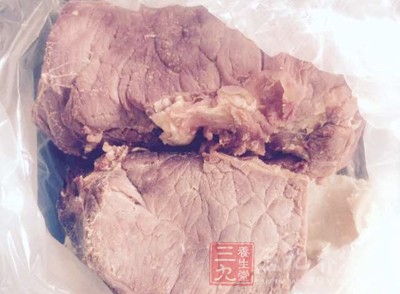 佳乐家超市所售牛肉有寄生虫 顾客吃后上吐下