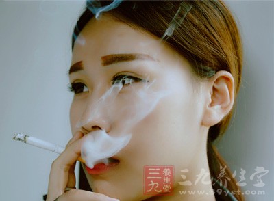 現(xiàn)今社會(huì)中女性吸煙喝酒的也開始頻繁