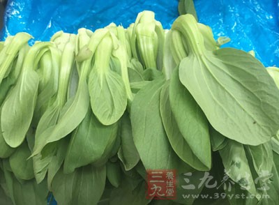 小青菜350克，青花椒，干辣椒，蒜末，香醋，生抽，味精，鹽