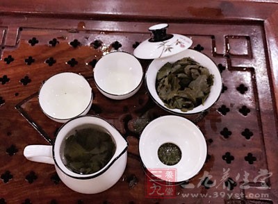 綠茶真的能減肥。綠茶中的芳香族化合物能溶解脂肪